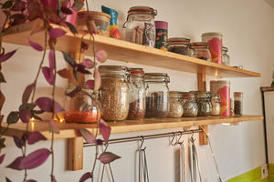 Kitchen- click for photo gallery